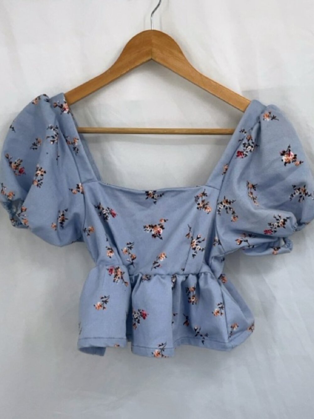 Tinsel Town Light Blue Floral Baby Doll Puff Sleeve Crop Top